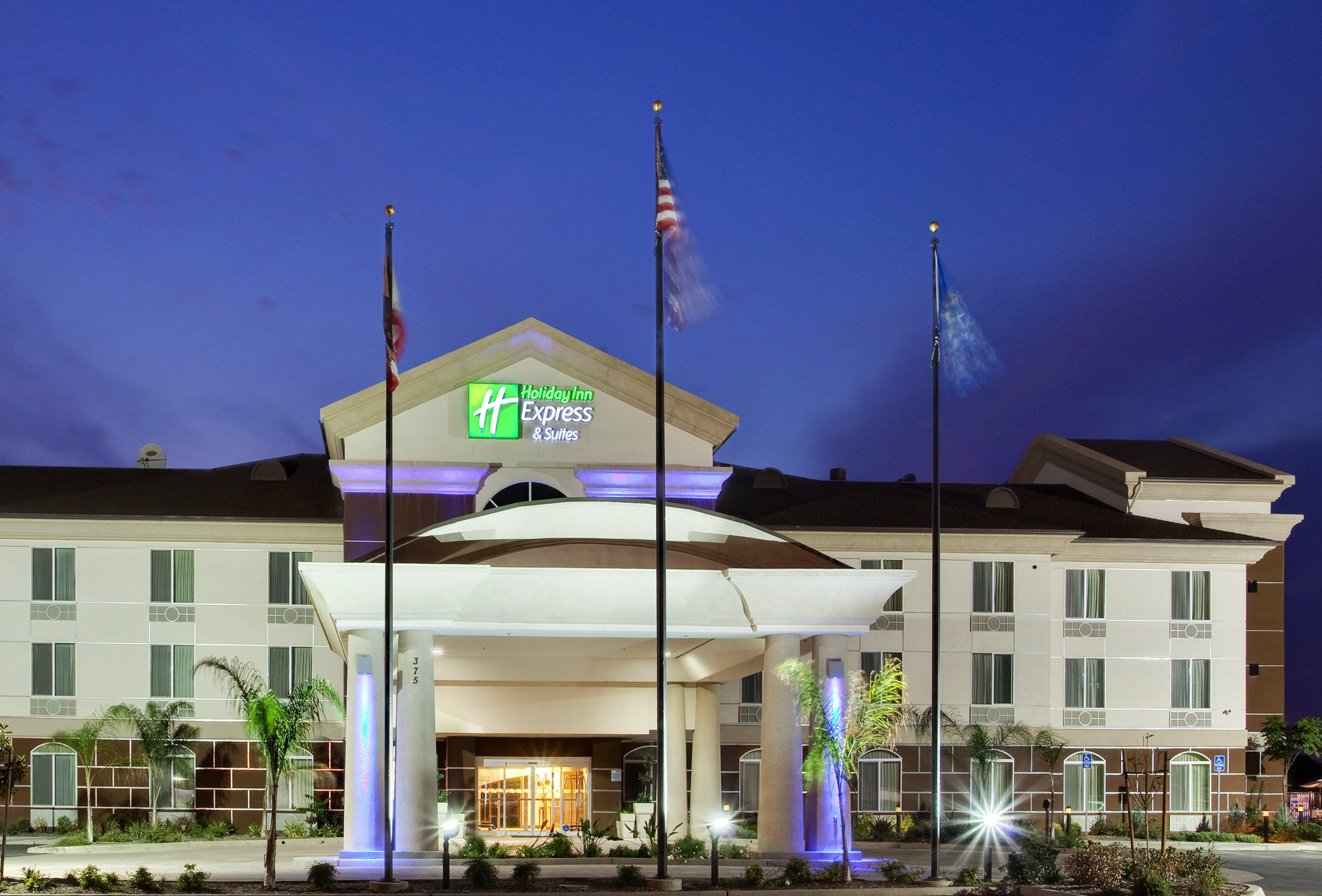 Holiday Inn Express & Suites Dinuba West By Ihg Экстерьер фото