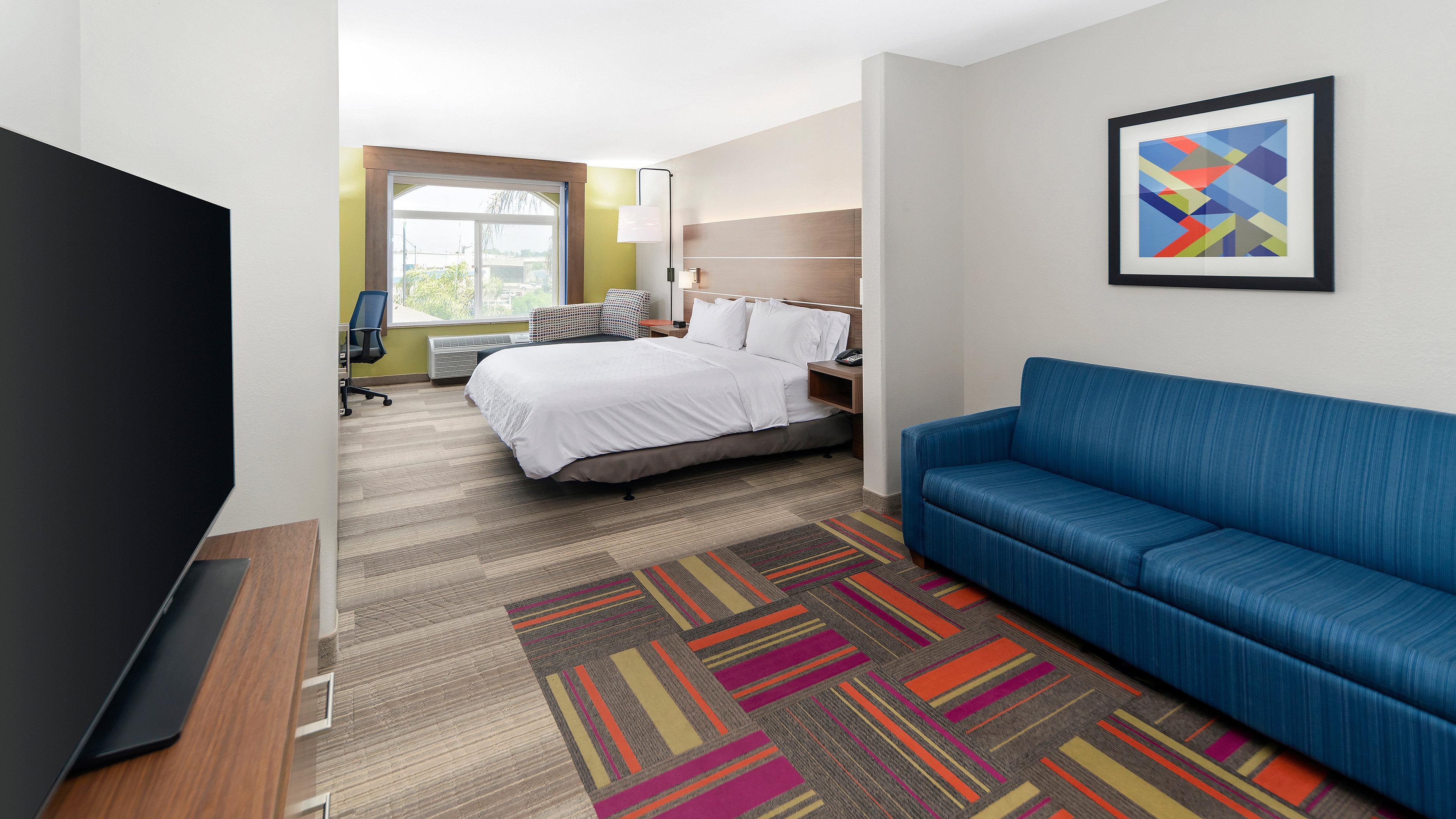 Holiday Inn Express & Suites Dinuba West By Ihg Экстерьер фото