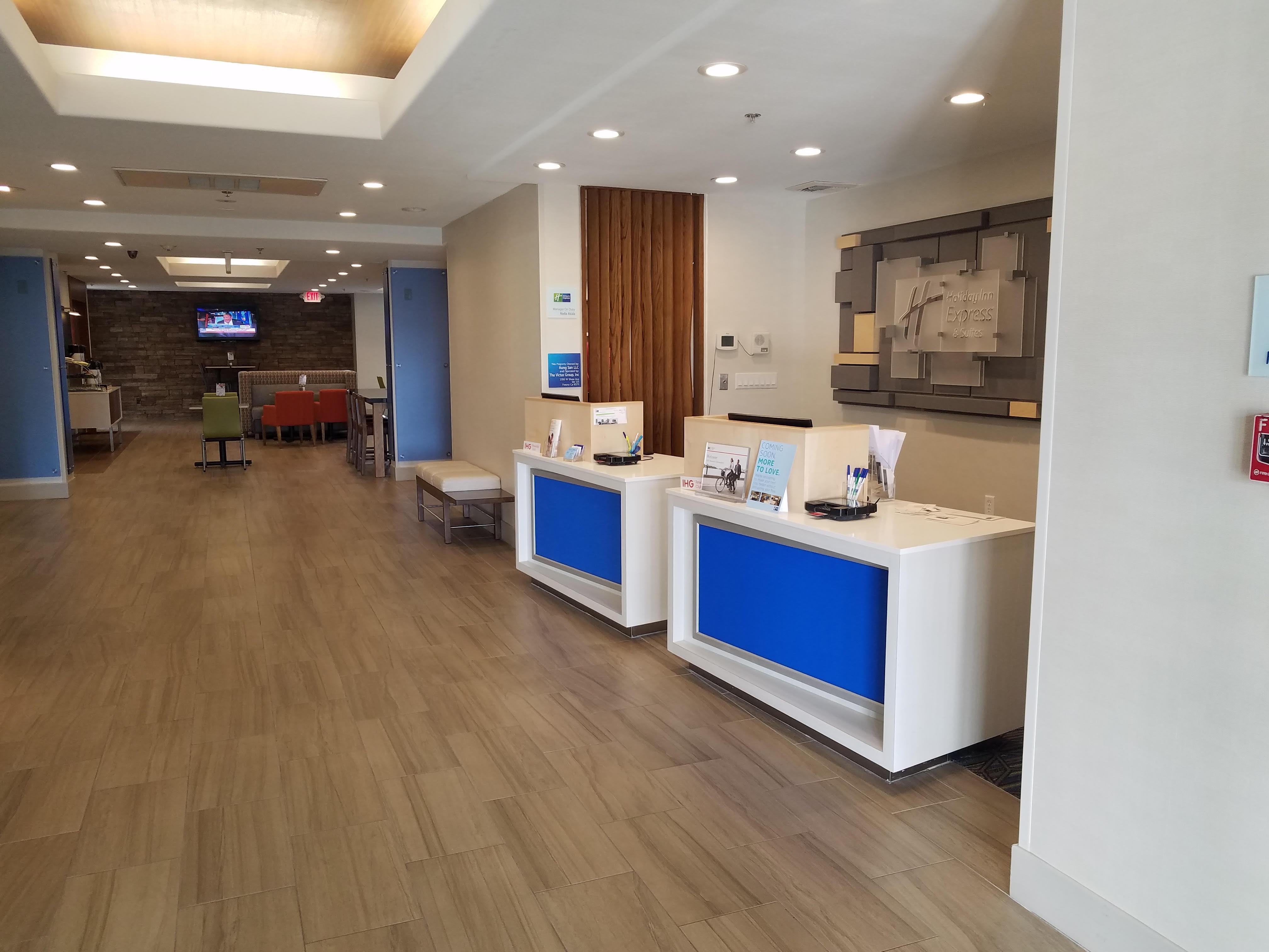 Holiday Inn Express & Suites Dinuba West By Ihg Экстерьер фото