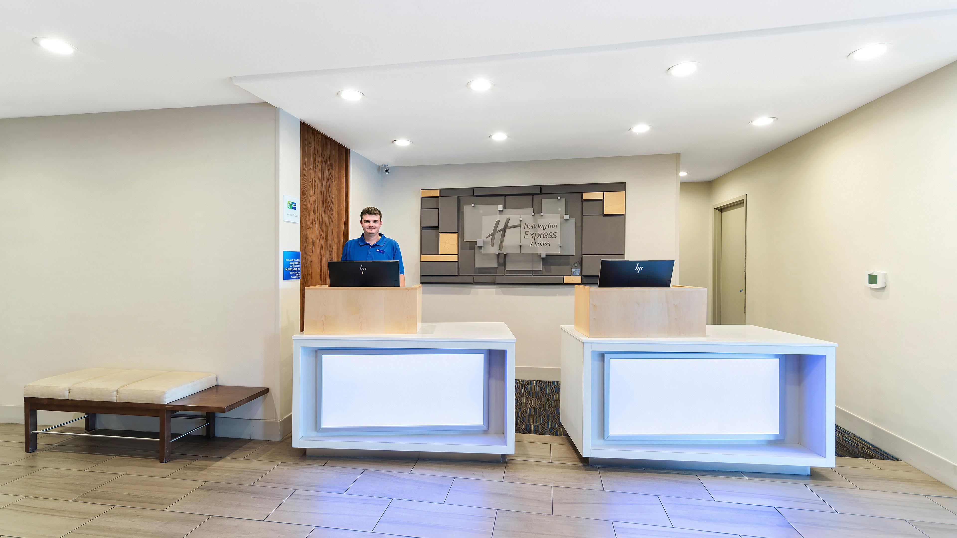 Holiday Inn Express & Suites Dinuba West By Ihg Экстерьер фото