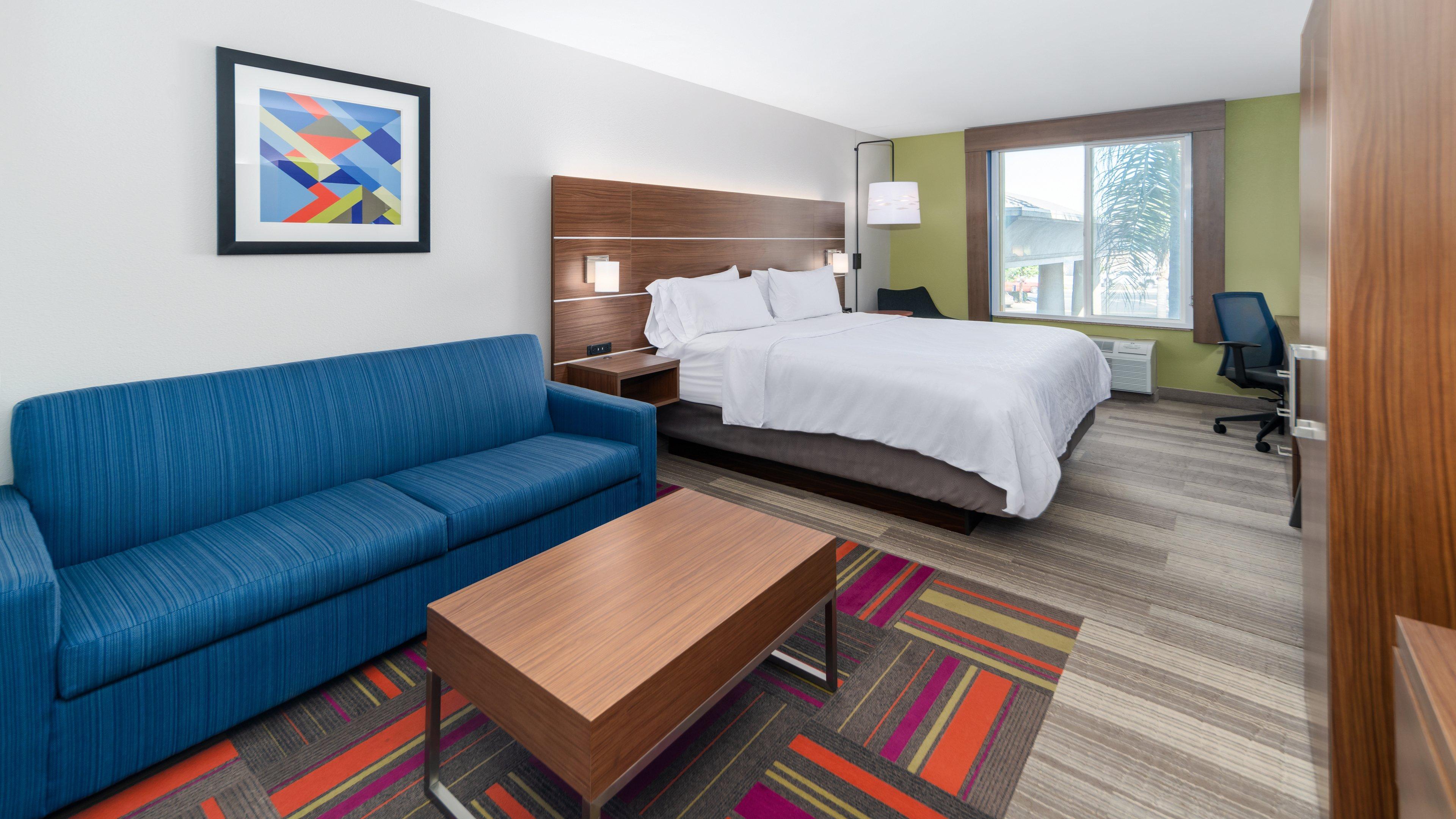 Holiday Inn Express & Suites Dinuba West By Ihg Экстерьер фото