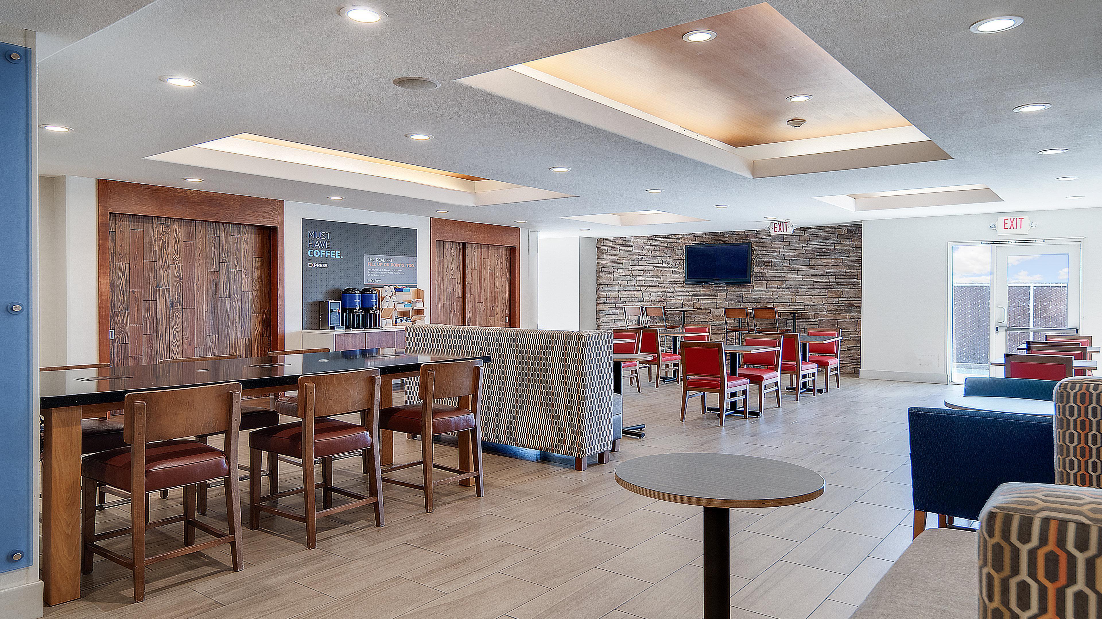 Holiday Inn Express & Suites Dinuba West By Ihg Экстерьер фото